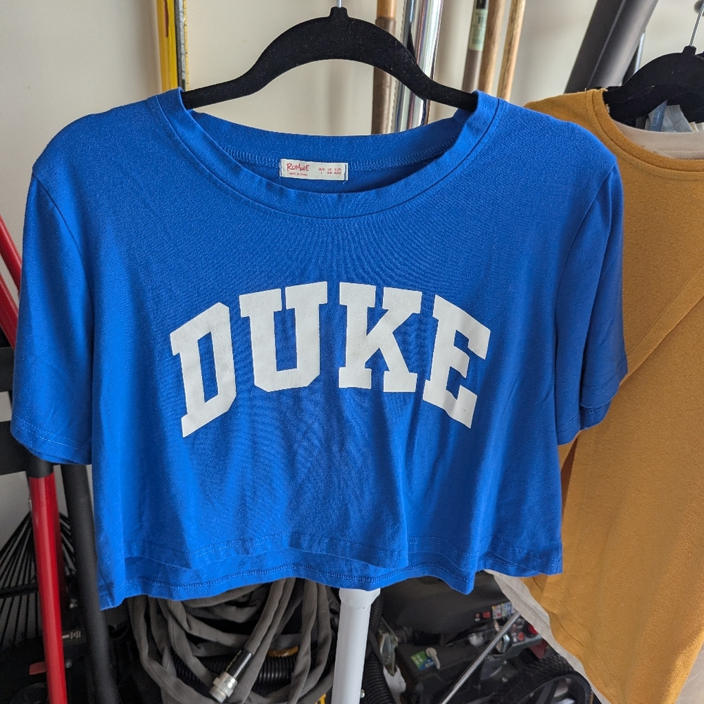 Romwe Duke Crop T-shirt- Size Large